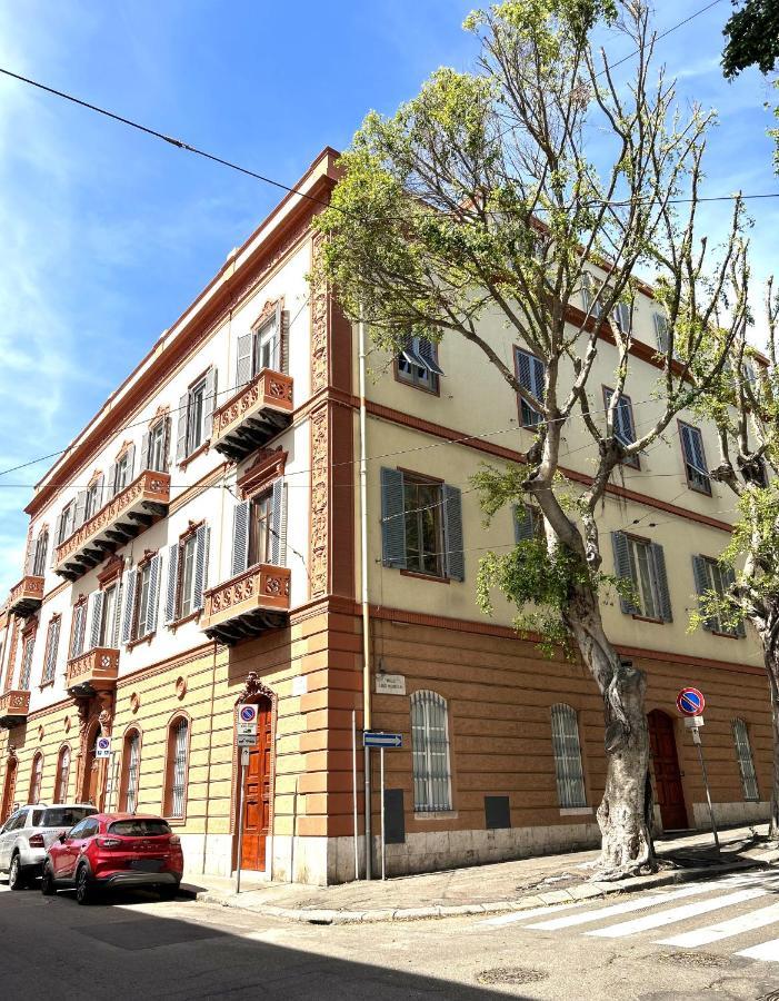 Massimo Boutique Apartment Кальяри Экстерьер фото