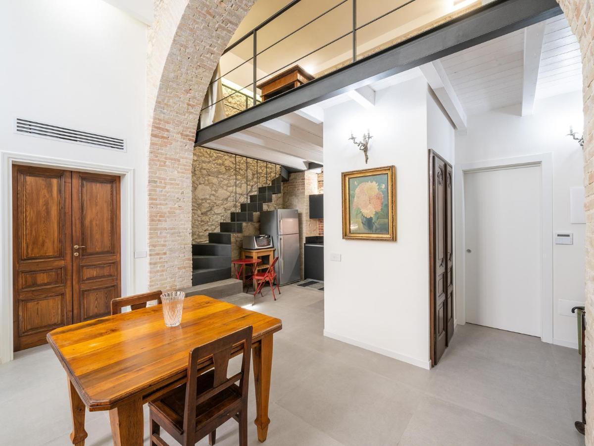 Massimo Boutique Apartment Кальяри Экстерьер фото