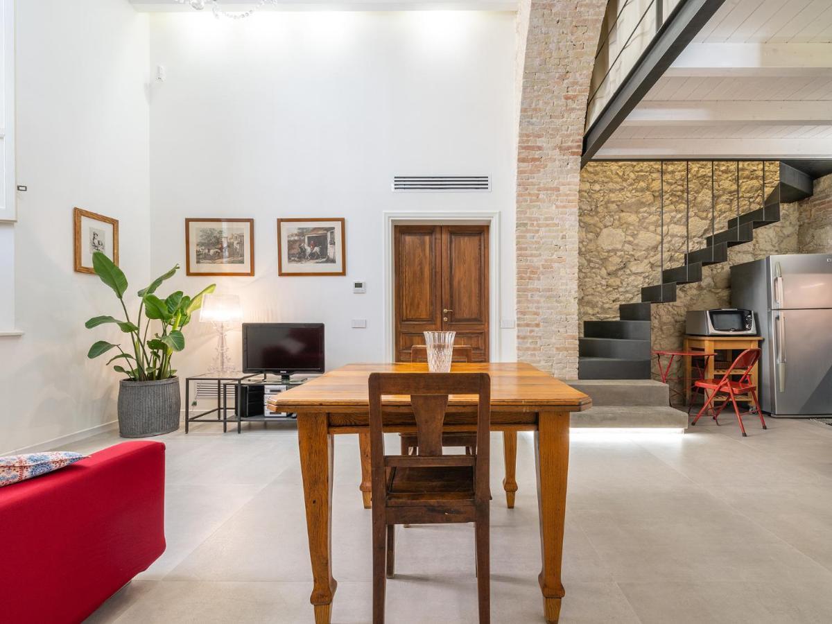 Massimo Boutique Apartment Кальяри Экстерьер фото