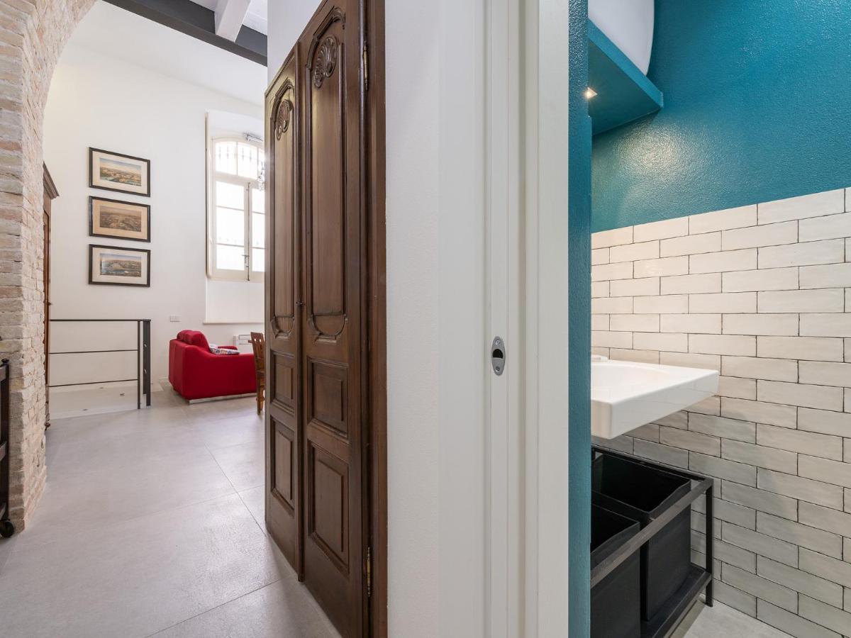 Massimo Boutique Apartment Кальяри Экстерьер фото